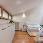Deluxe Attic, Il Miglior Comfort A Vicenza