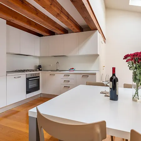 Deluxe Attic, Il Miglior Comfort A Vicenza