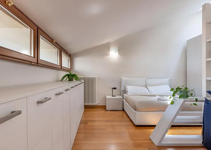 Deluxe Attic, Il Miglior Comfort A Vicenza